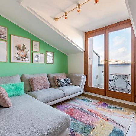 Cozy Studio W/Parking 5 Min Walk From The Bus Stop Milaan Buitenkant foto