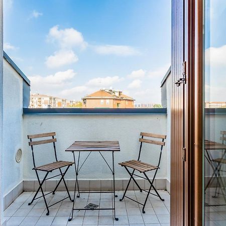 Cozy Studio W/Parking 5 Min Walk From The Bus Stop Milaan Buitenkant foto