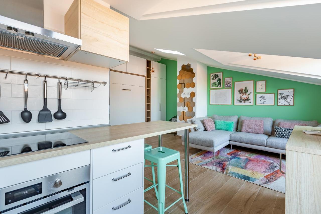 Cozy Studio W/Parking 5 Min Walk From The Bus Stop Milaan Buitenkant foto
